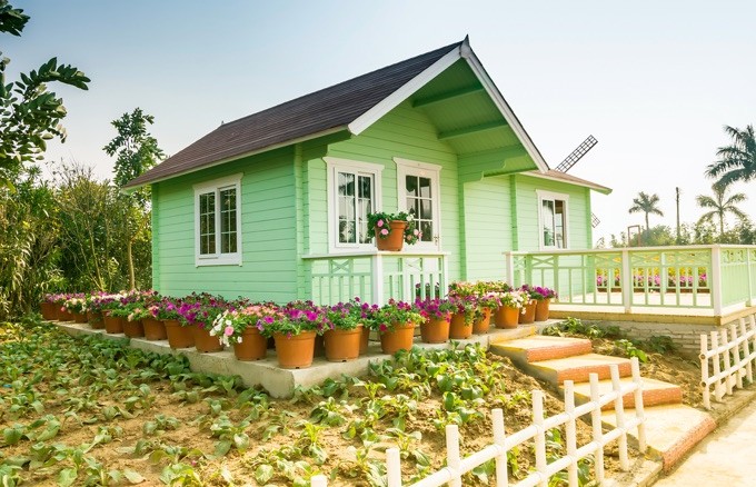 Kleines Gartenhaus aus Holz