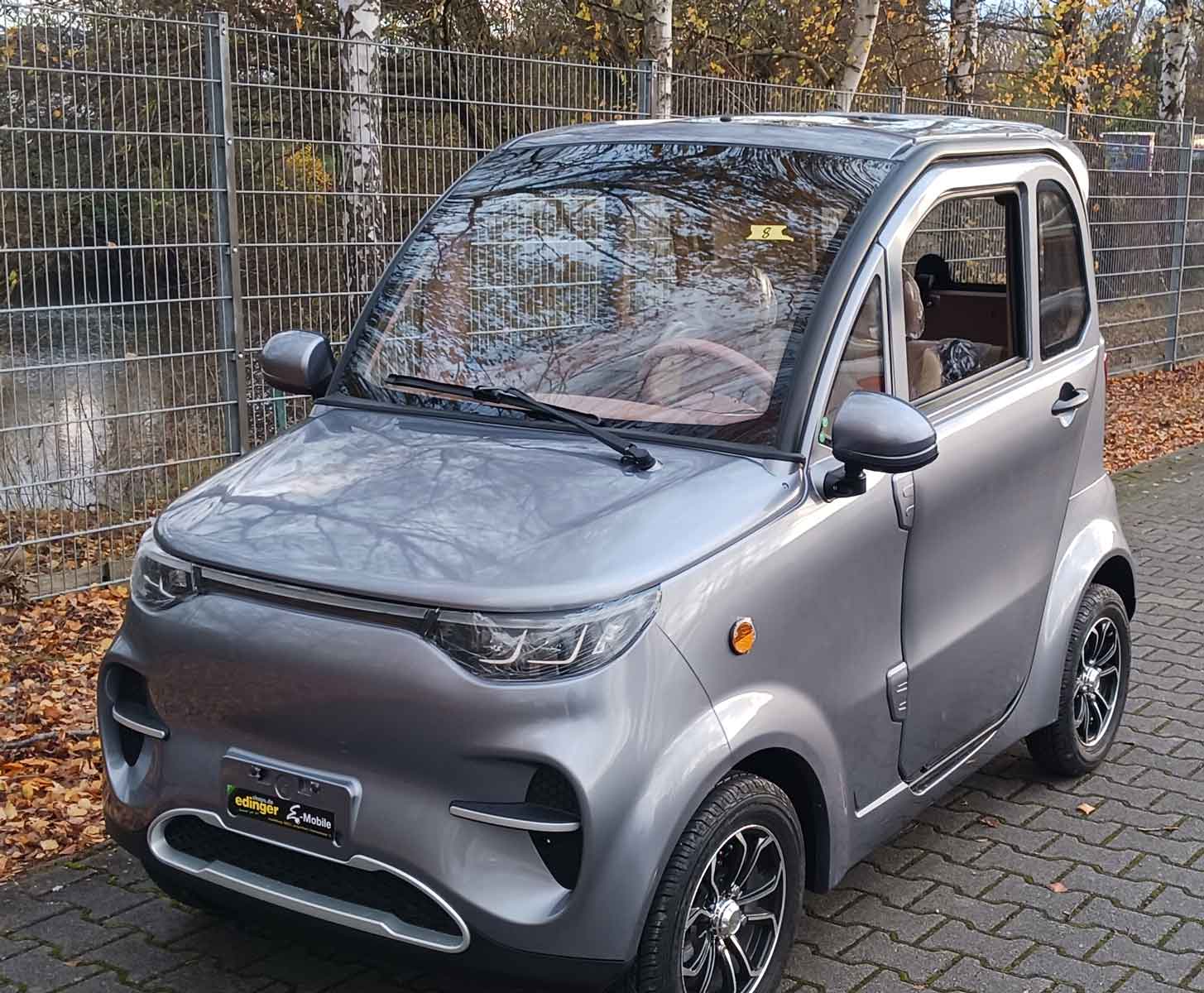 Mopedauto Elektro EQ8-Duo Microcar