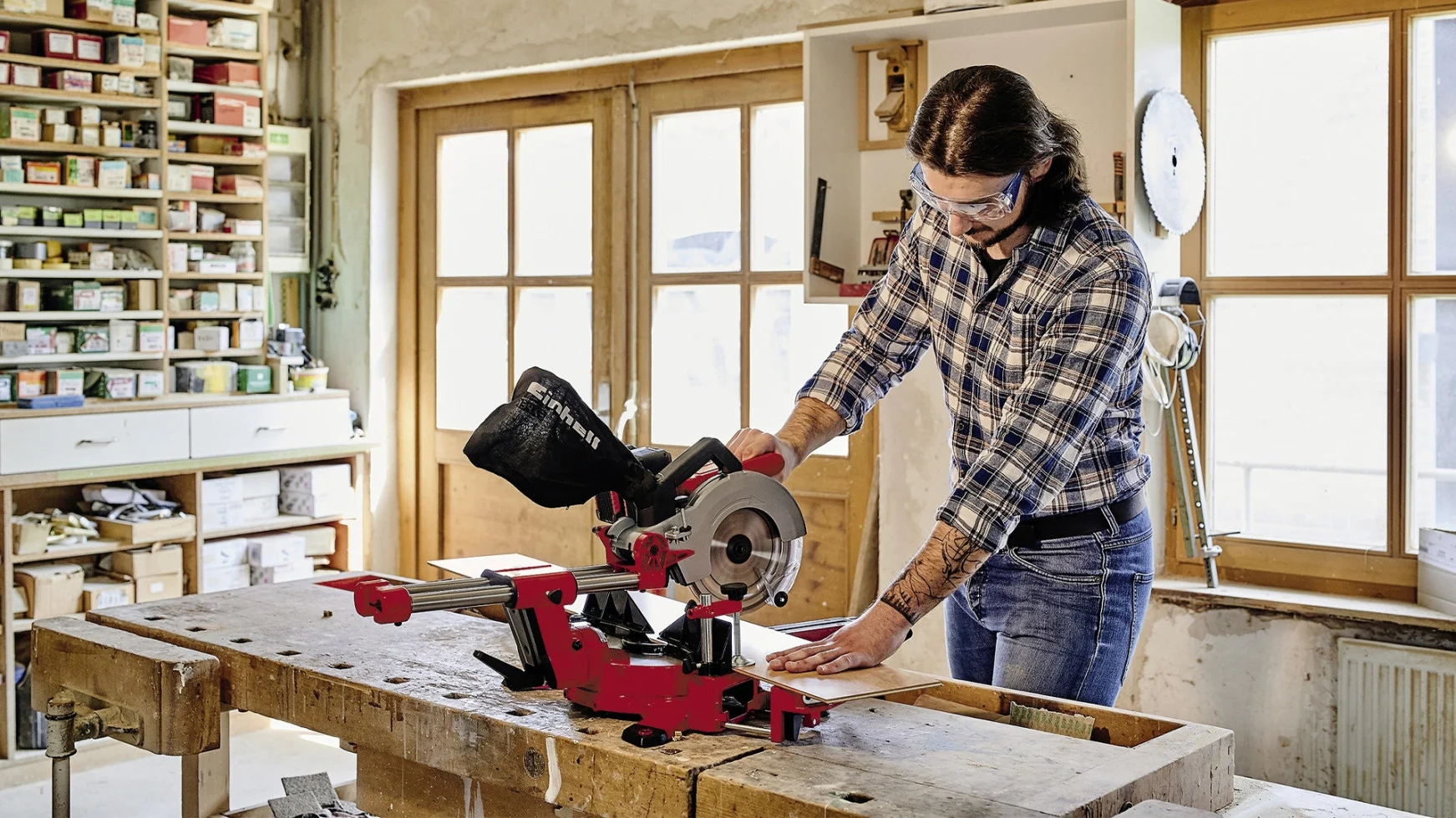 Einhell Expert Akku-Zug-Kapp-Gehrungssäge TE-SM 36/210 Li Solo 36 V