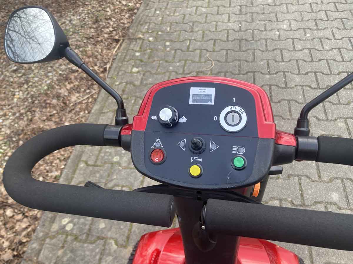 Elektromobil / Krankenfahrstuhl / Seniorenmobil / E Mobil 15KMh