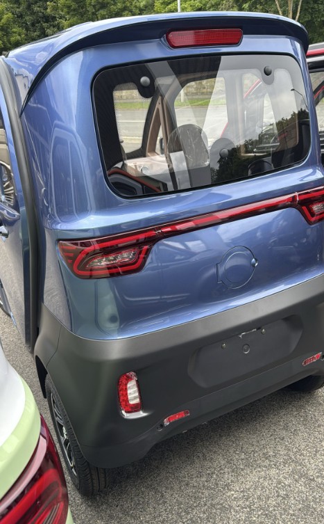 Mopedauto Elektro EQ8-Duo Microcar
