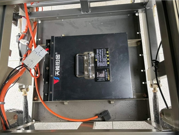 Elektro Transporter Cargo Muli Tuk Tuk Koffer 25/45 km h