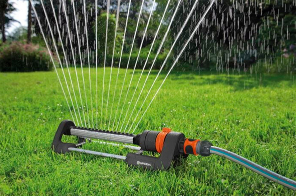 GARDENA Viereckregner Aqua M 18702-20