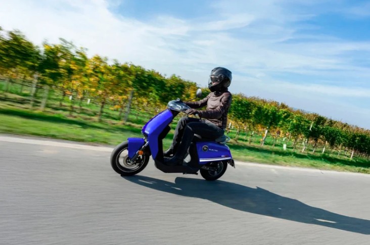 Vmoto Cux Pro Super Soco 45Kmh
