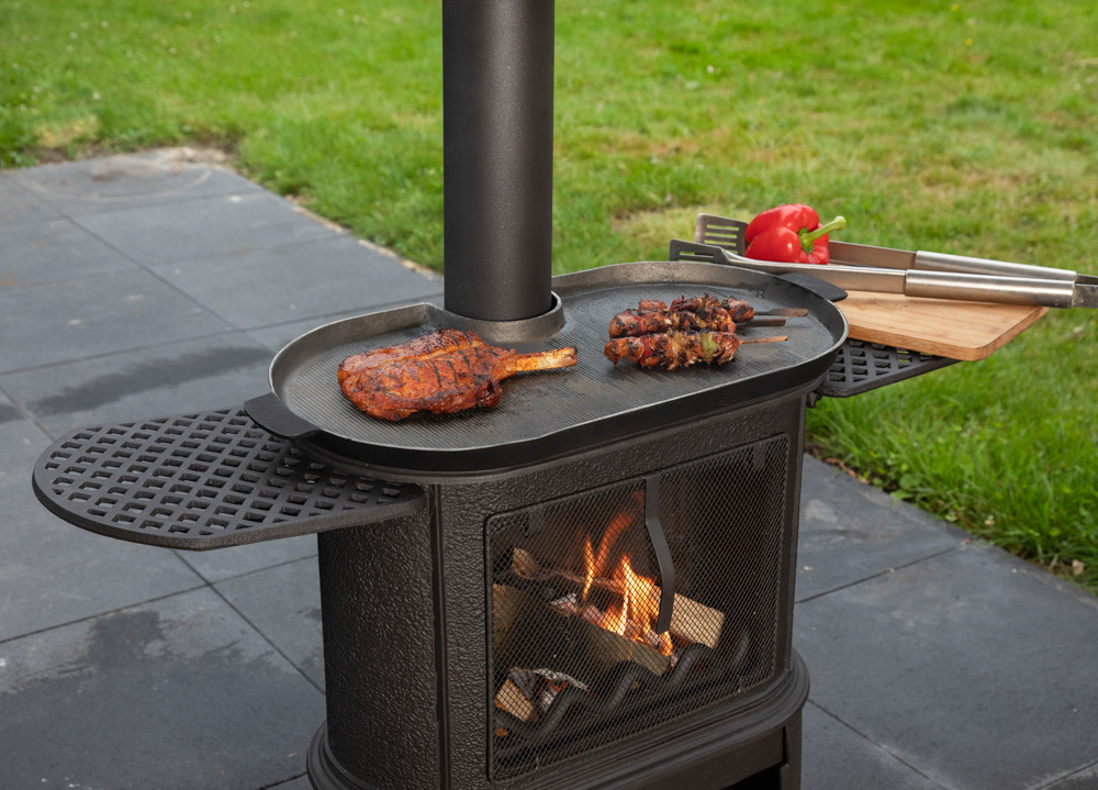 Globe Fire Vulture Outdoor-Ofen und Grill aus Gusseisen