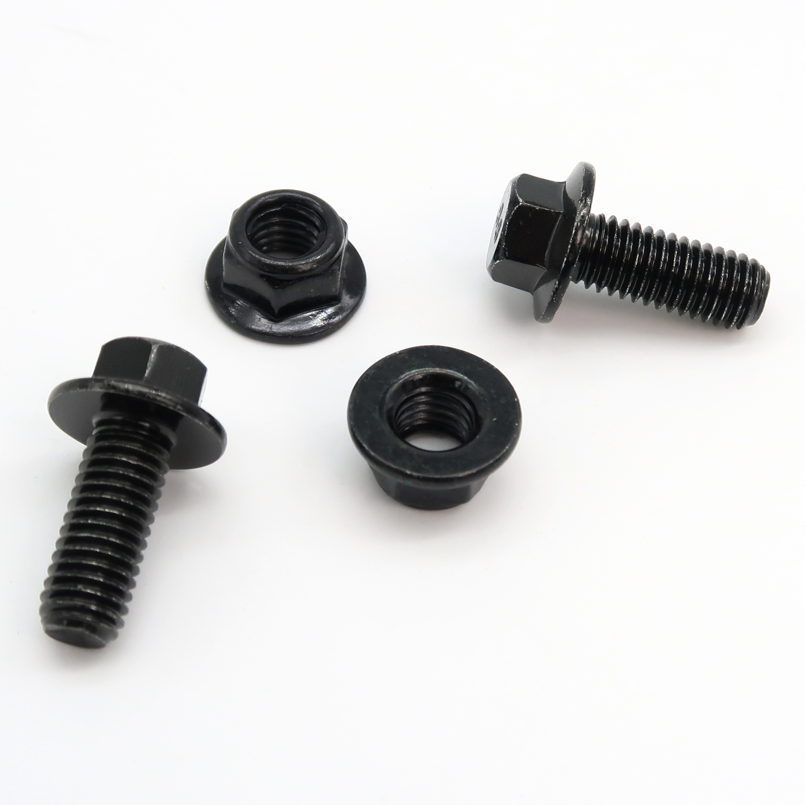 Rolektro Befestigungsschraube für Stoßstange hinten M8x20mm, 2 Stück