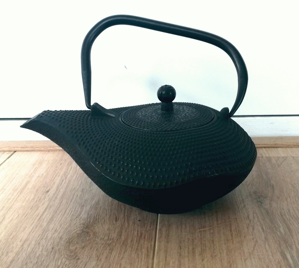 Globe Fire Flusso Tee-/Wasserkessel Gusseisen 1 Liter schwarz