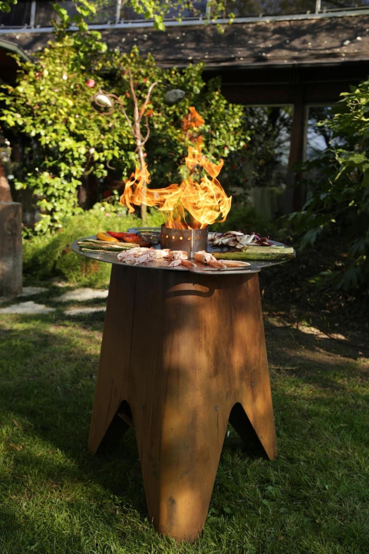 Globe Fire Osorno Outdoor-Pelletfeuer aus Cortenstahl