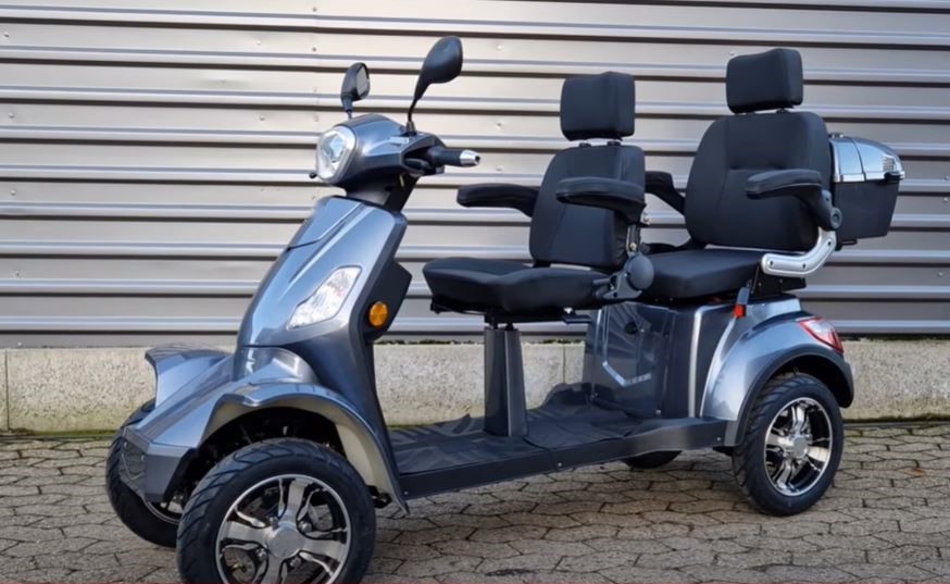Seniorenmobil Elektromobil 2-Sitzer 25KMh Lithium- Akku