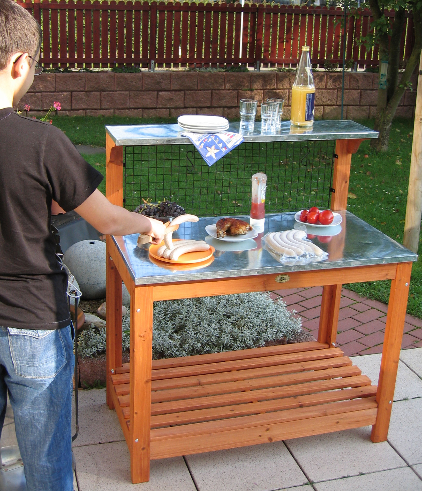 Pflanztisch Habau mit verzinkter Arbeitsplatte groß 101x55x117cm