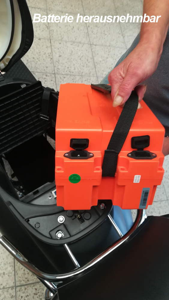 Elektroroller / E-Roller / Motorroller NR.1 Akku herausnehmbar