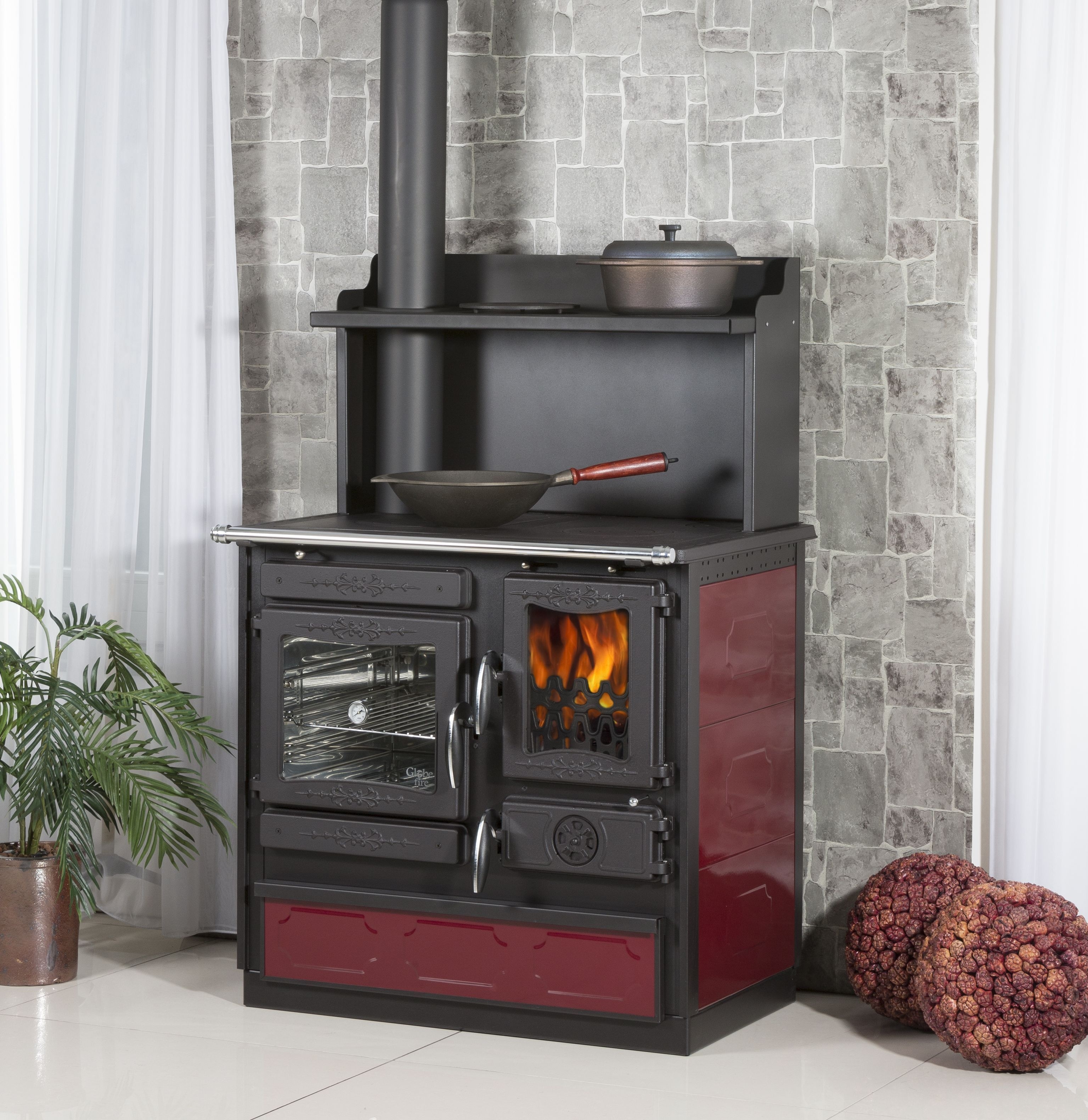 Globe Fire Alhena Holz-Küchenherd Emaille bordeaux links 6,6 kW