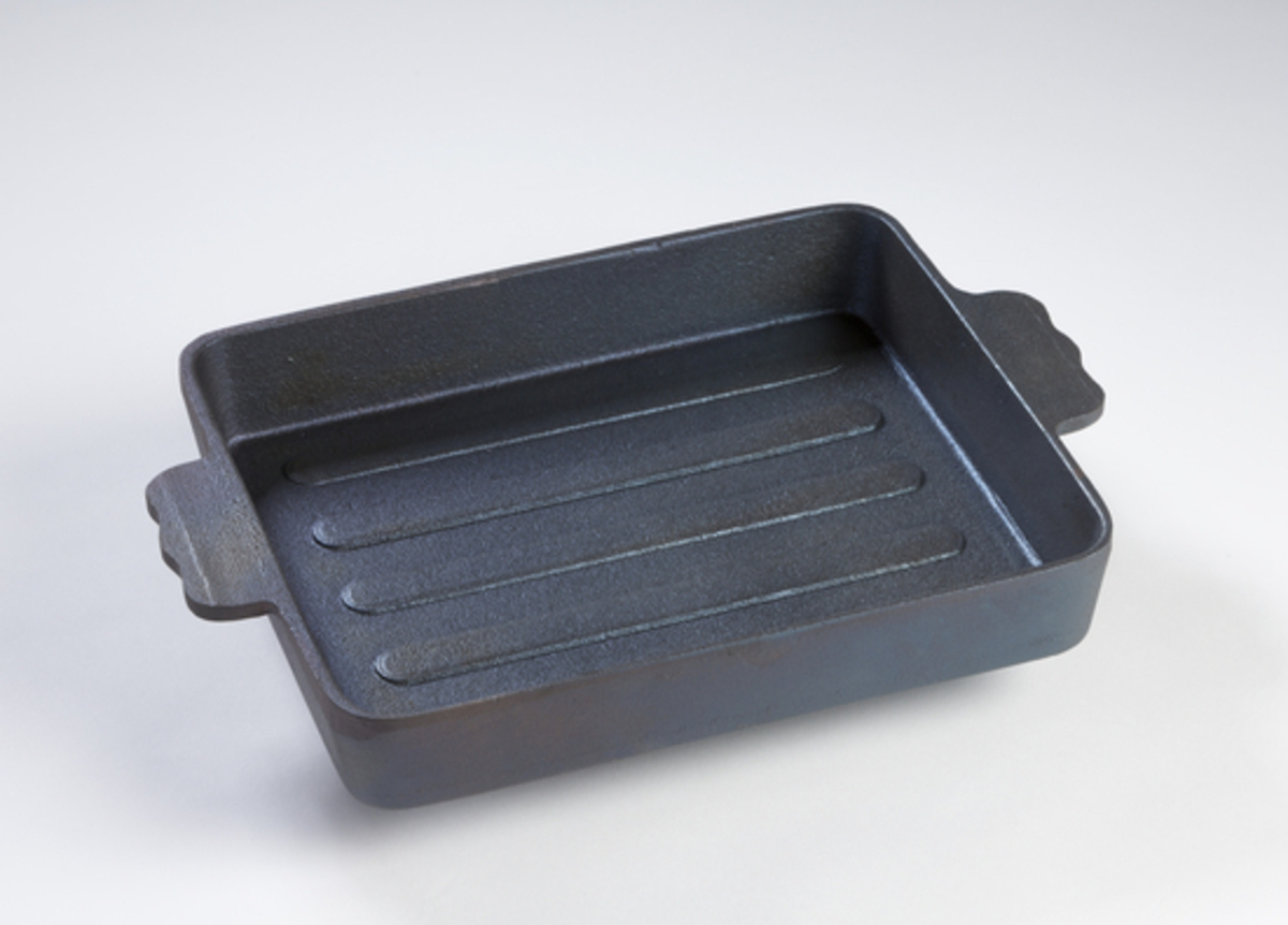 Globe Fire Casserole 36,5 × 25 cm aus Gusseisen