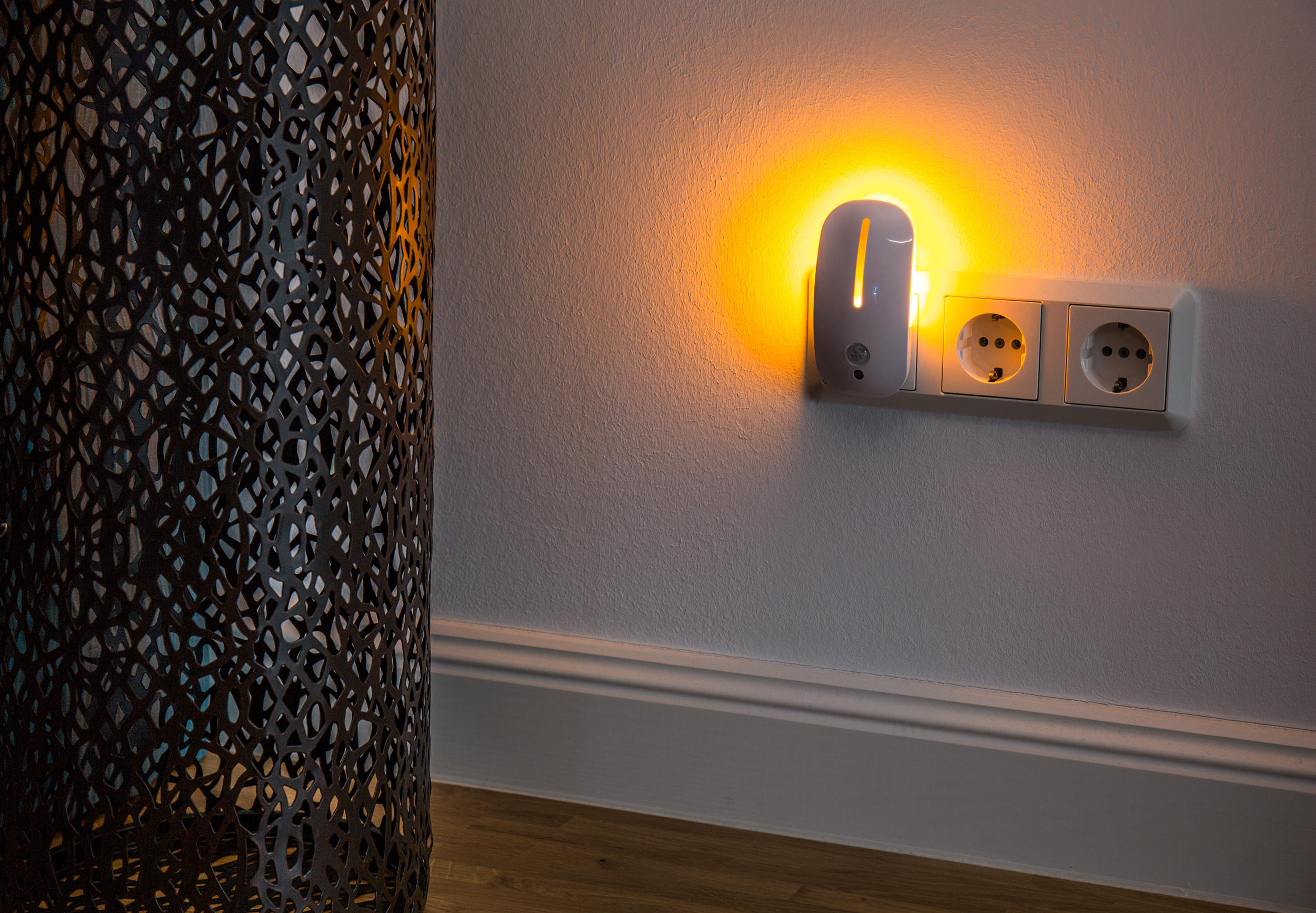 MÜLLER LICHT® LED Nachtlicht Agena Sensor amber