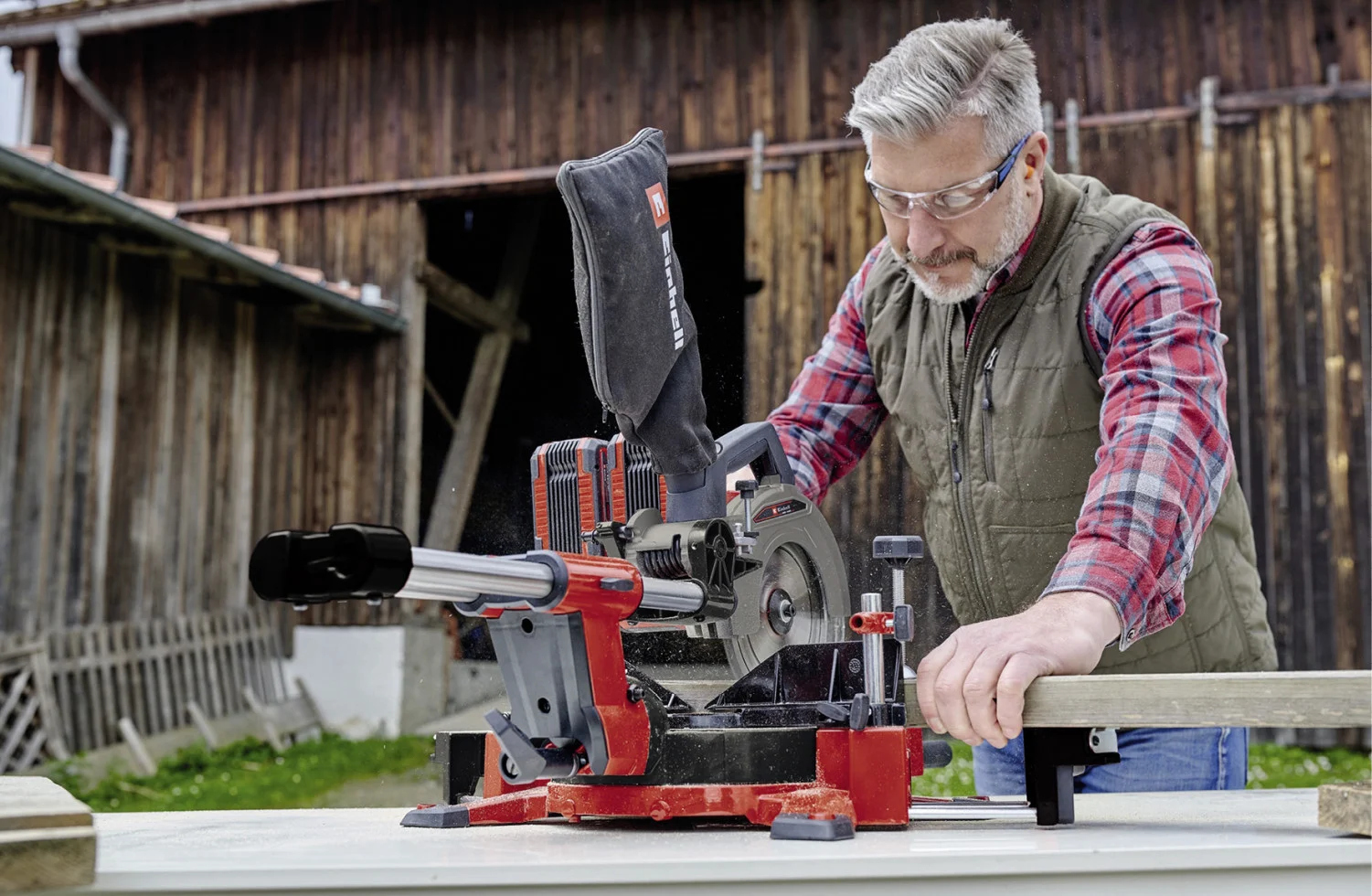 Einhell Expert Akku-Zug-Kapp-Gehrungssäge TE-SM 36/210 Li Solo 36 V