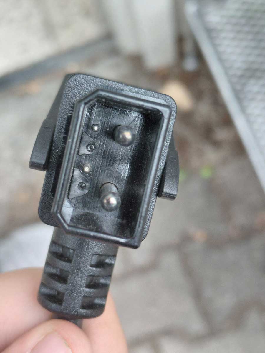 Ladegerät 60Volt Lithium Akku E Roller E Seniorenmobil