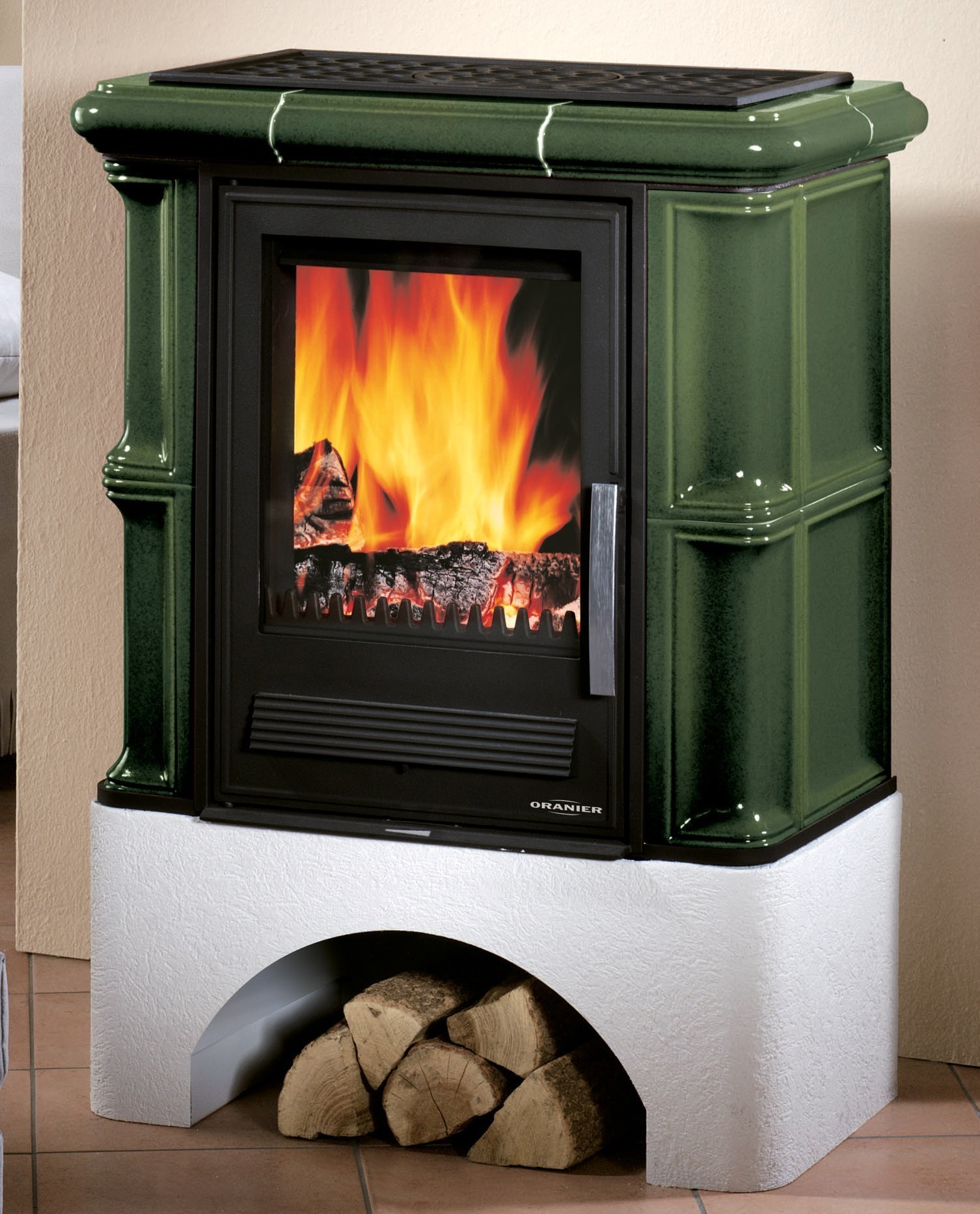 Kaminofen / Kachelkamin Justus Bavaria mit Sockel grün 7 kW