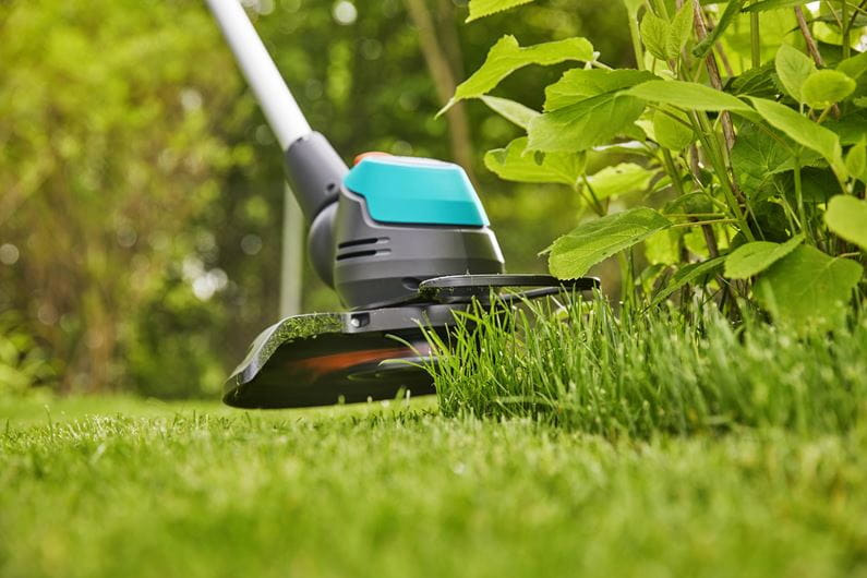 Akku-Trimmer EasyCut 23/18V P4A solo