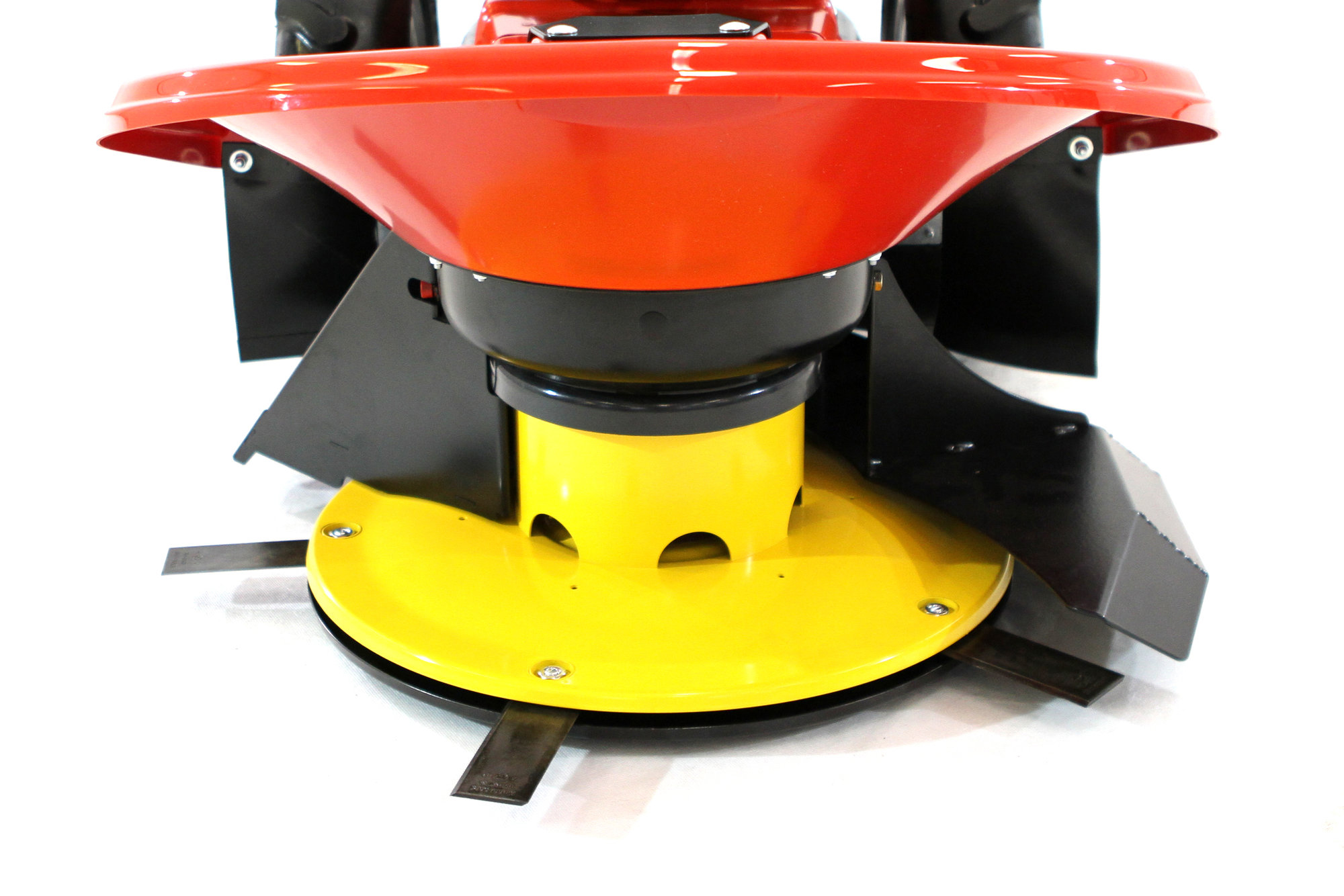 Gestrüppmäher für Mehrzweckträger Raptor Hydro