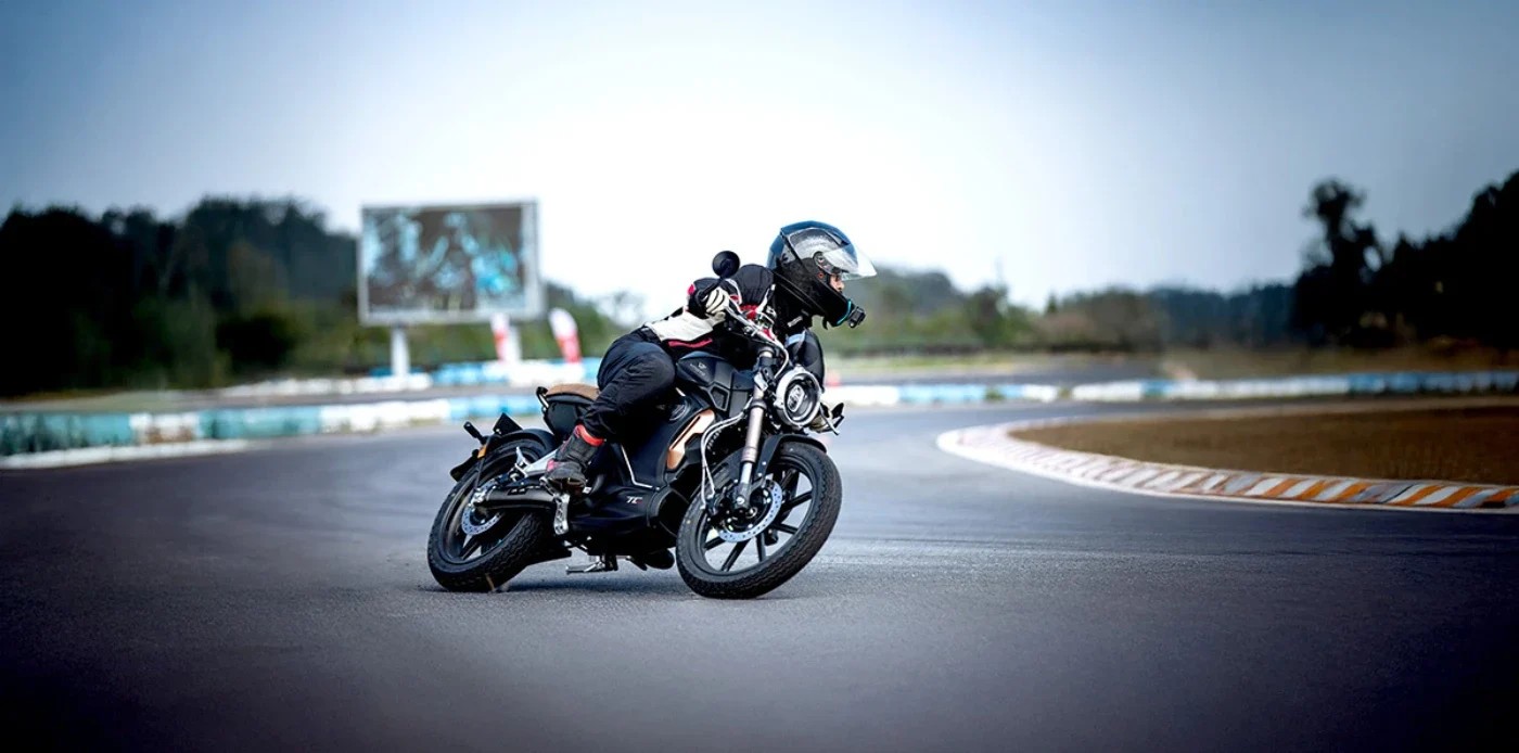 VMOT TC Max 95Kmh 72V 45AH