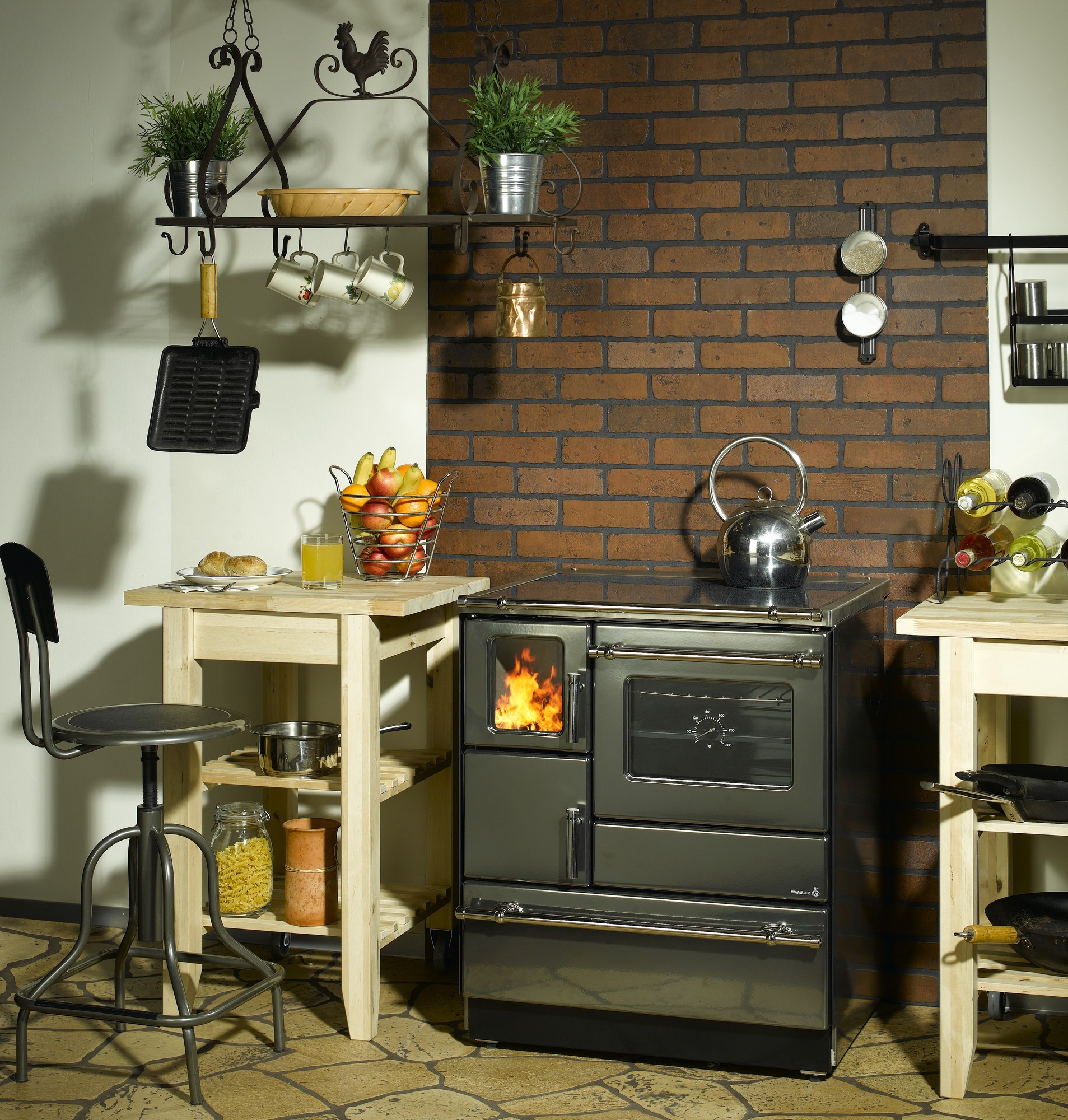 Wamsler K 128 F anthrazit-metallic, rechts, Stahlplatte