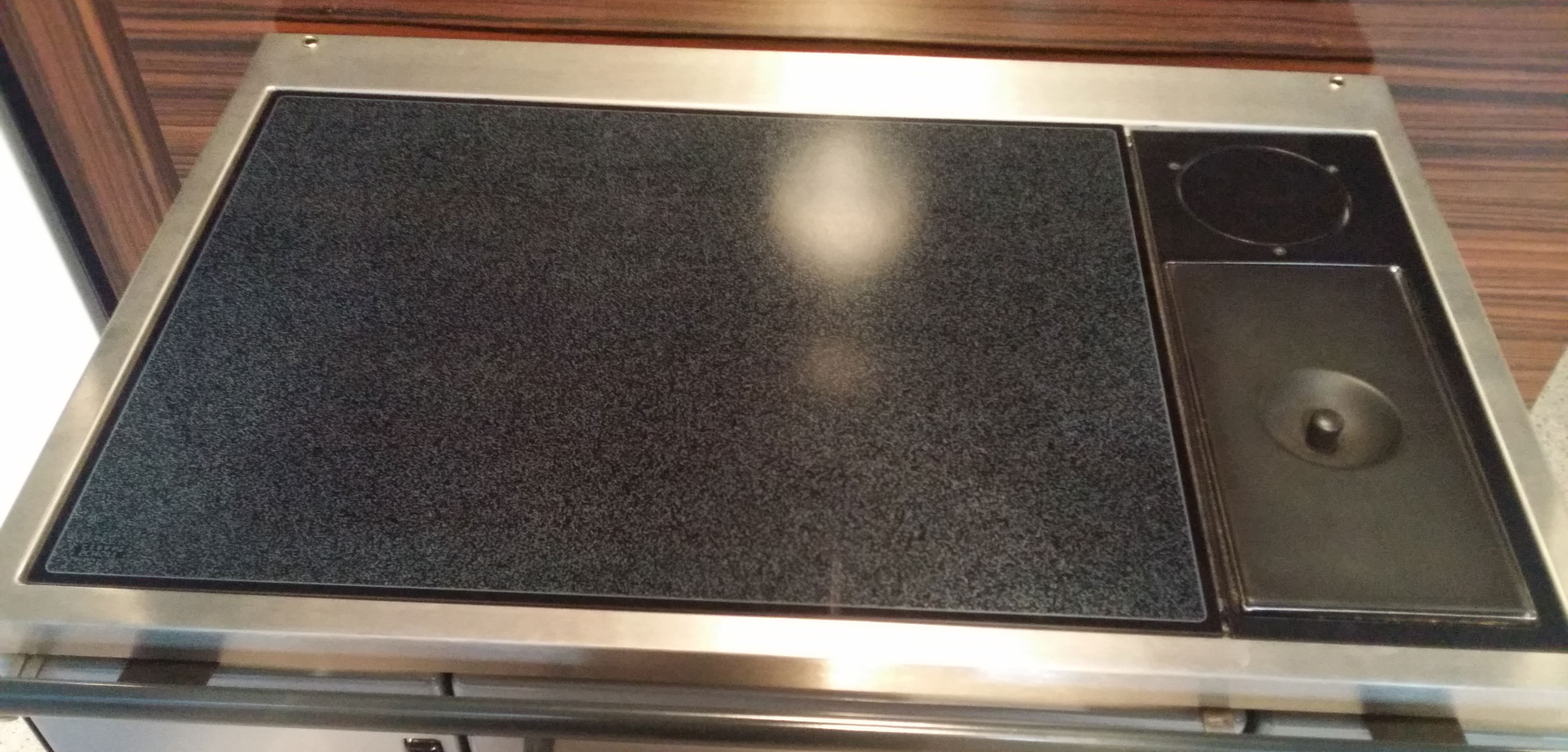 Küchenherd / Kohleherd Wamsler K138F kaschmir Ceran Ans rechts oben