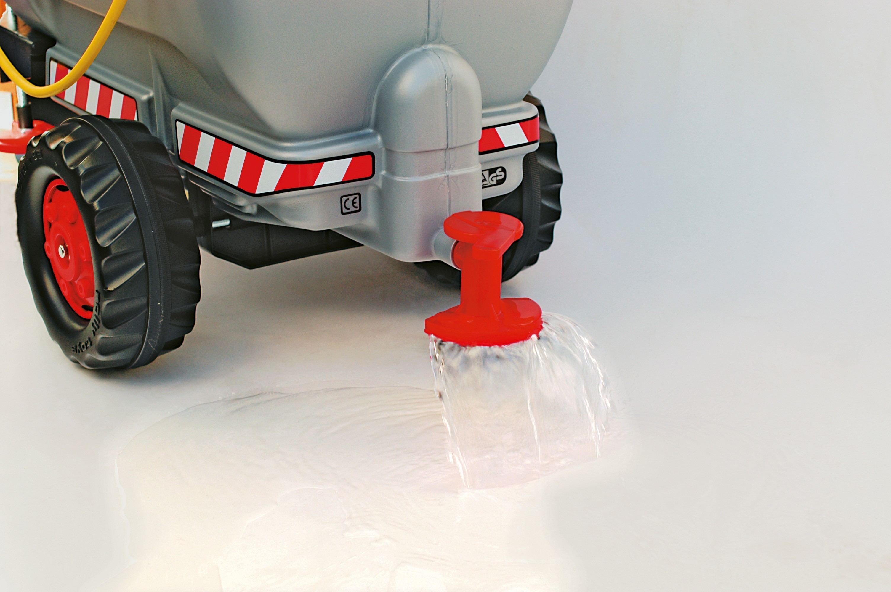 Anhänger für Tretfahrzeug rolly Tanker silber mit Pumpe - Rolly Toys