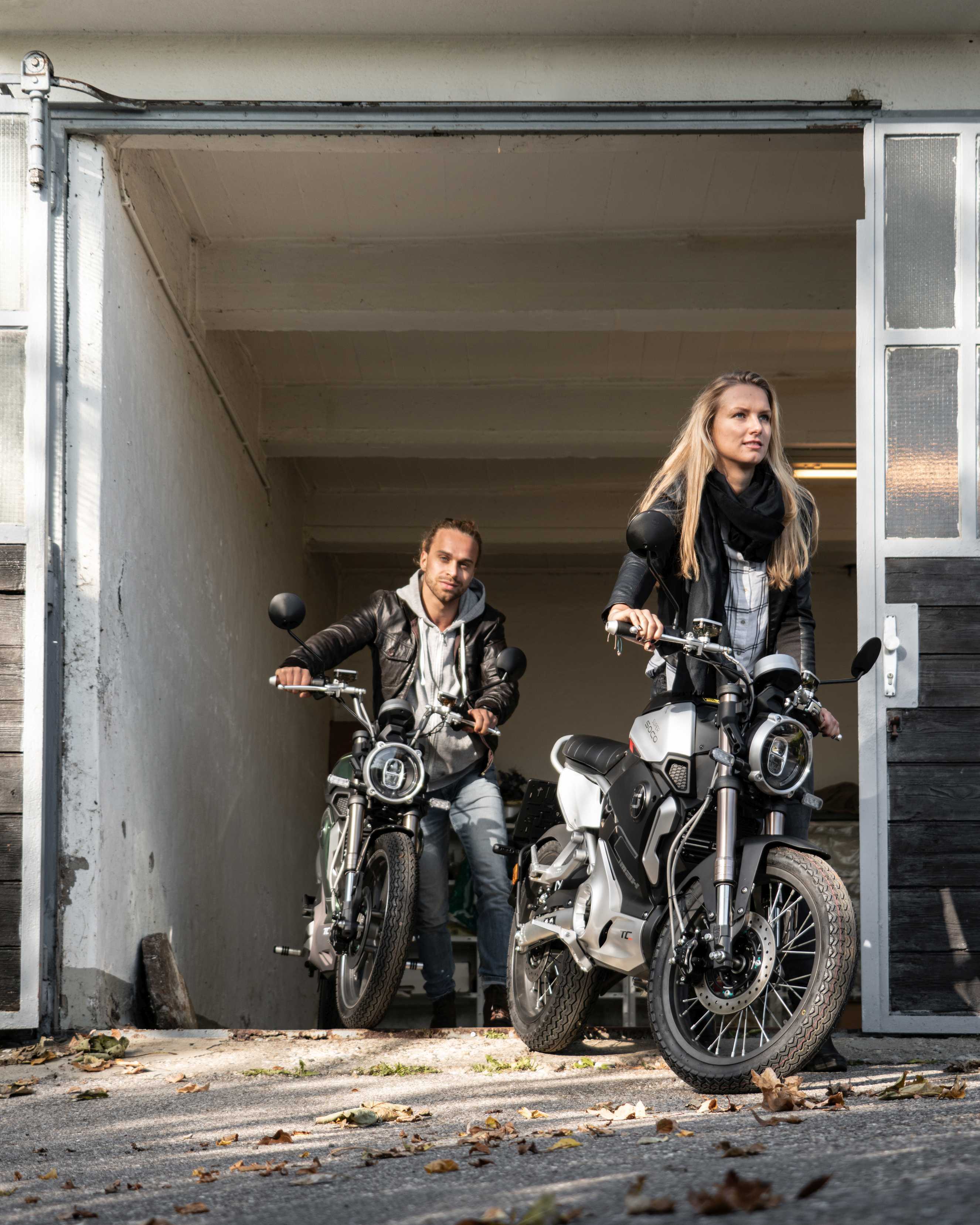 Super Soco TC ECO E Motorrad 45 km h schwarz 24AH