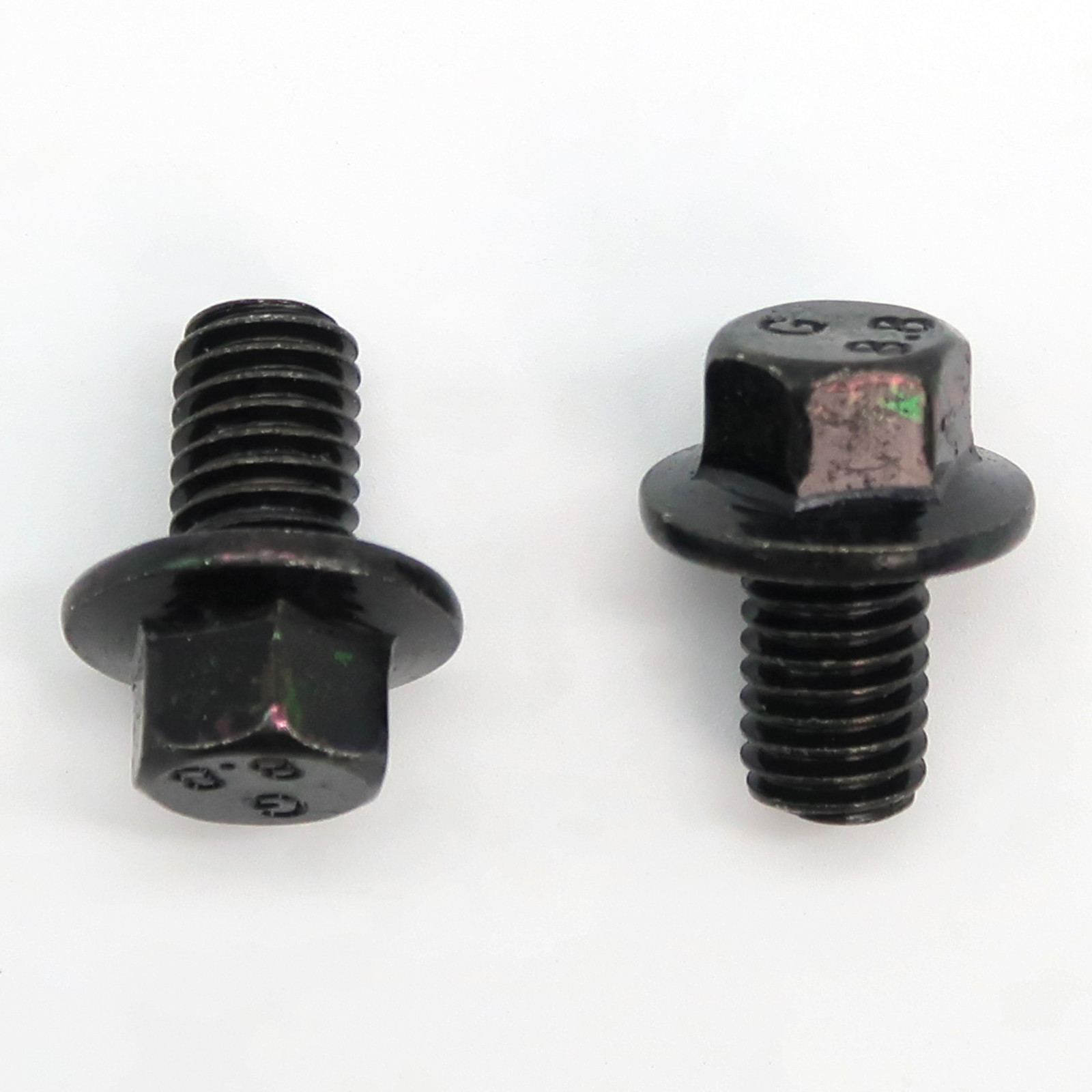 Rolektro Schrauben für Stoßstange vorne 8x12mm, 2 Stück, MX4