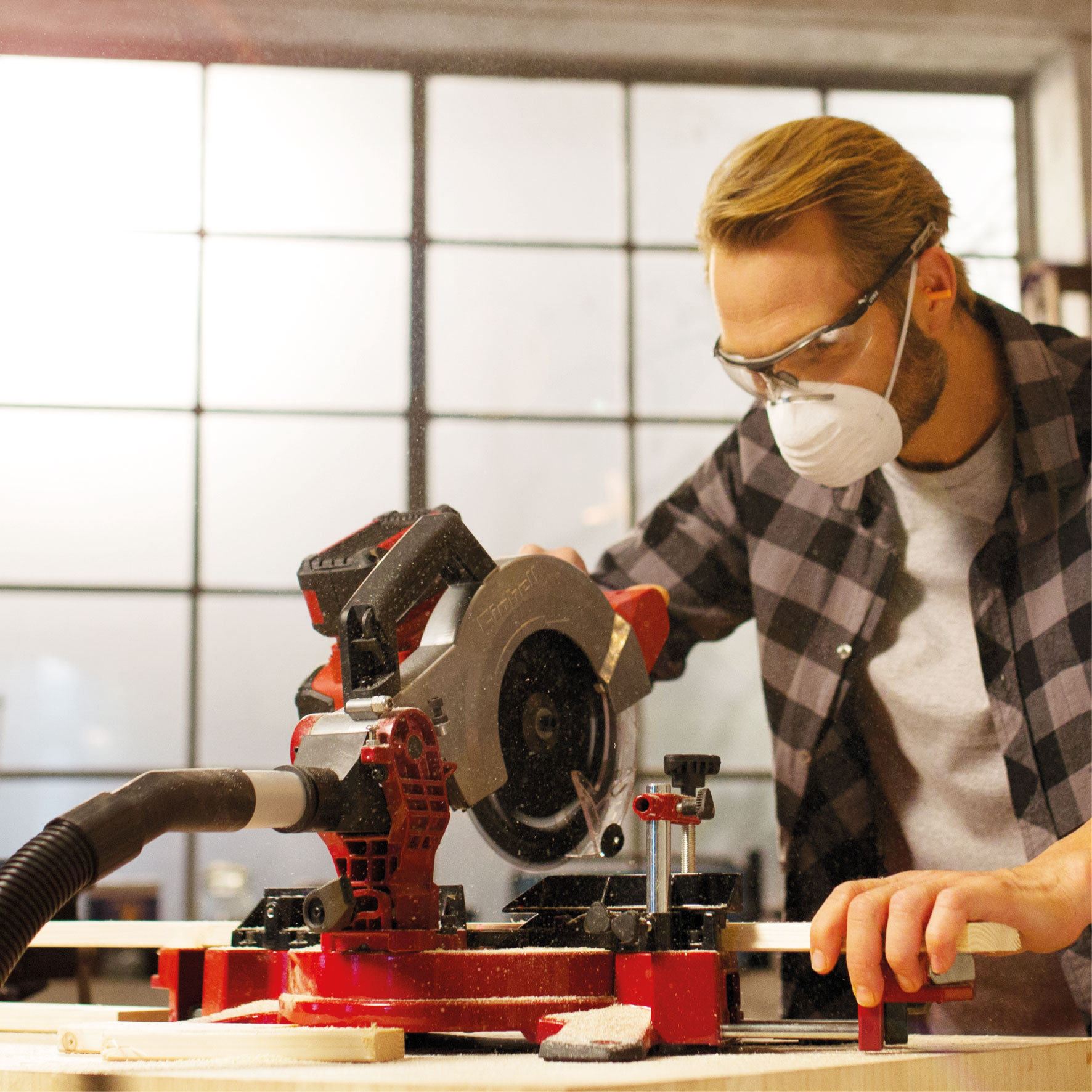 Einhell Akku Kappsäge TE-MS 18/210 Li-Solo ohne Akku