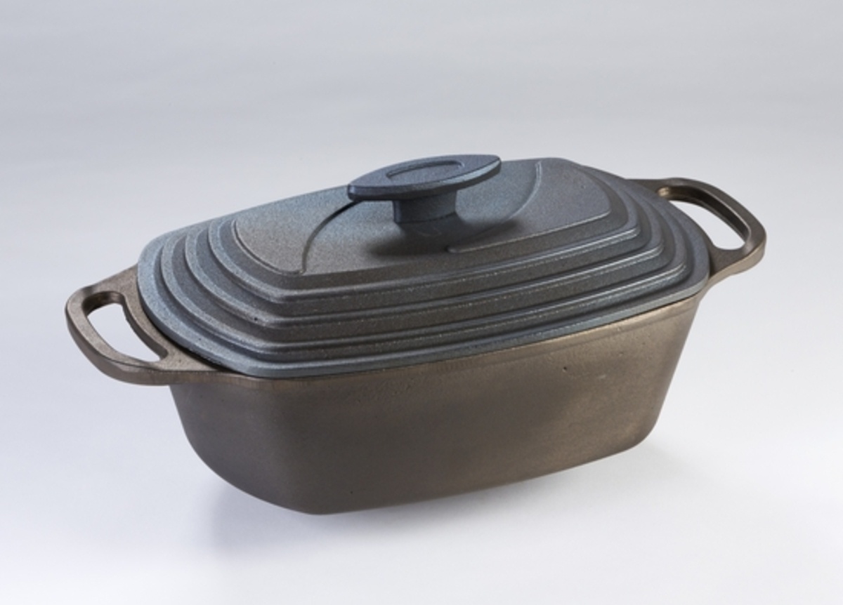 Globe Fire Topf oval 43 × 22 cm aus Gusseisen