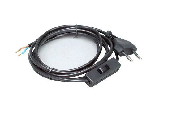 Europa-Zuleitung, Europa-Stecker und Leitungsende mit Aderendhülsen