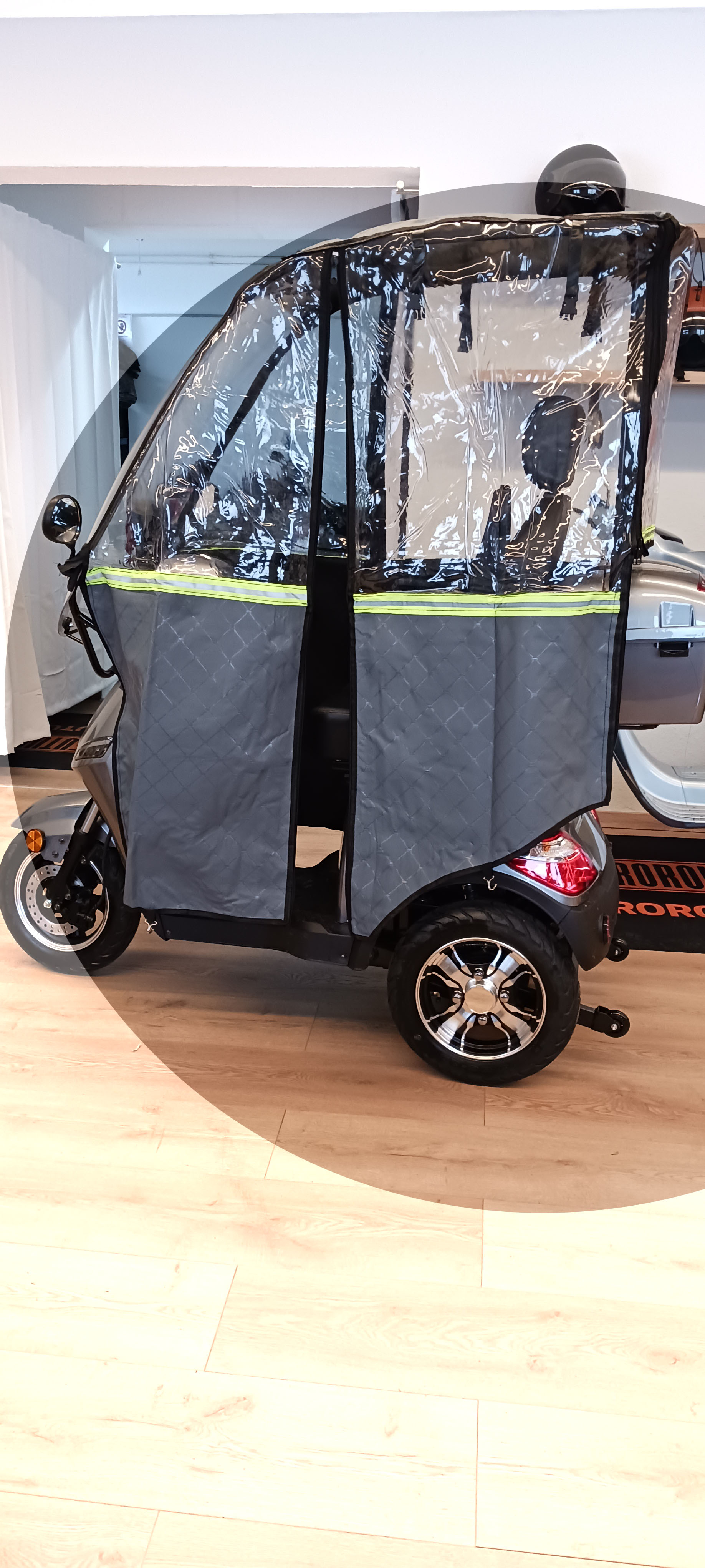 Seniorenmobil Vitale-Dach und Wetterschutz